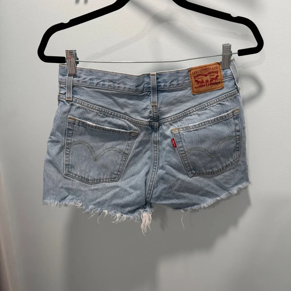 Levi's 501 Original Shorts Size 27 Light Wash Blue High Waisted Raw Hem Denim